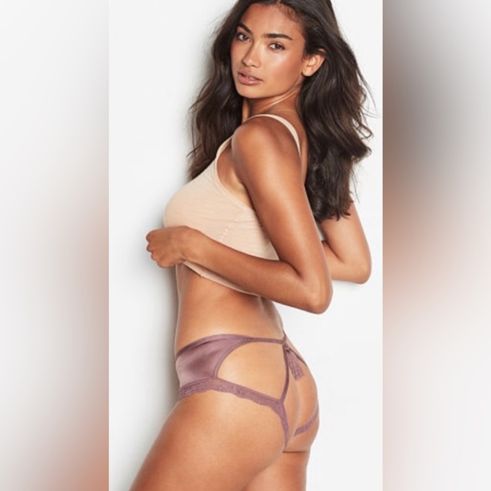 VICTORIA SECRET VERY SEXY CHEEKY PANTY